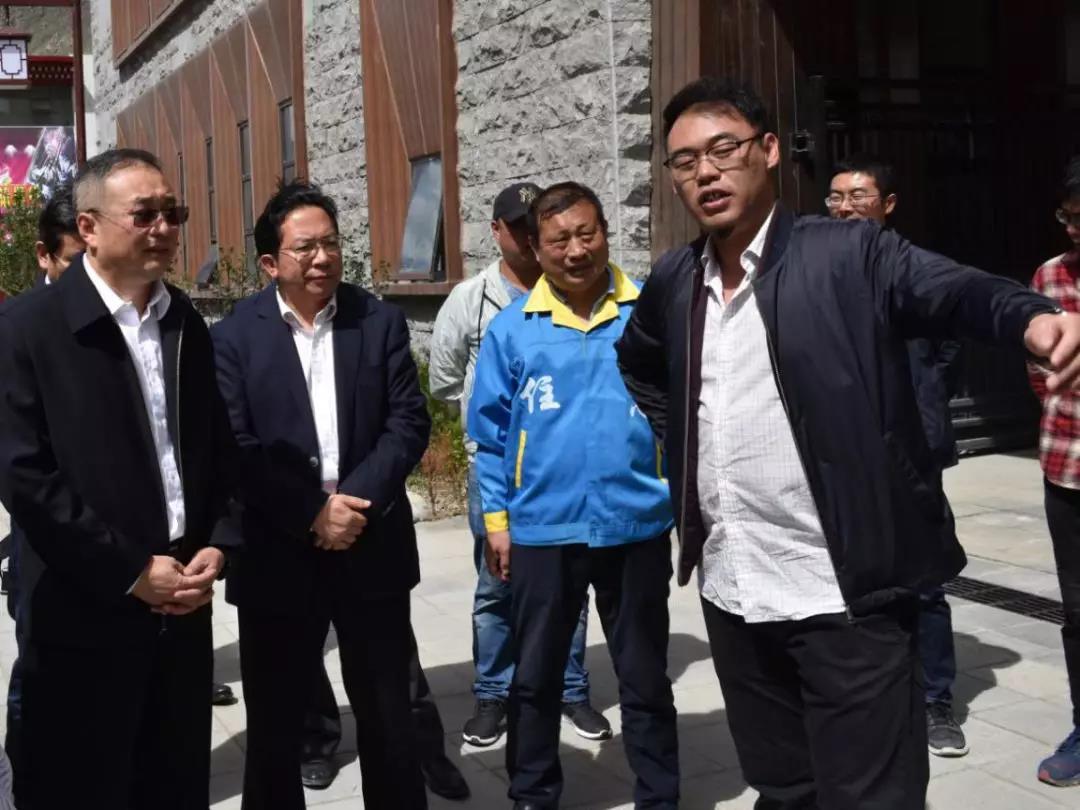 北京市副市长、市政府党组成员张家明一行赴京藏交流中心调研
