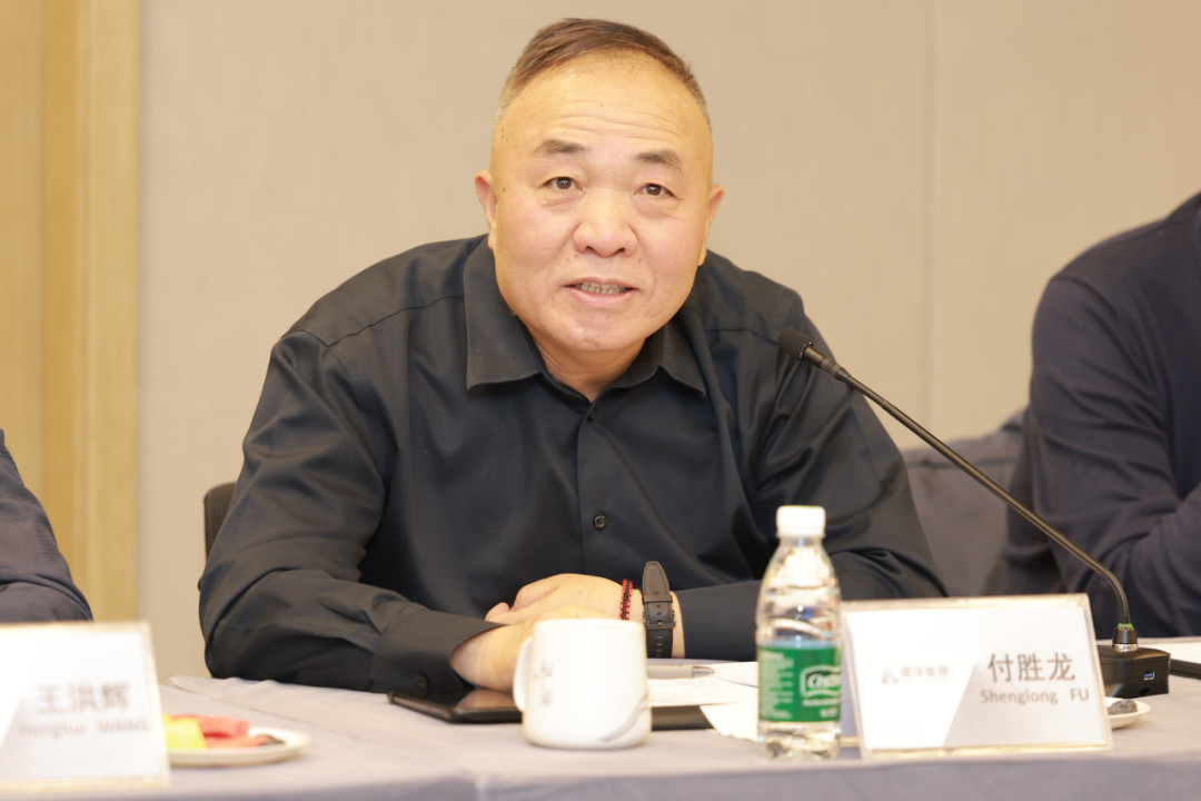 大汉集团党委书记、董事长付胜龙.jpg