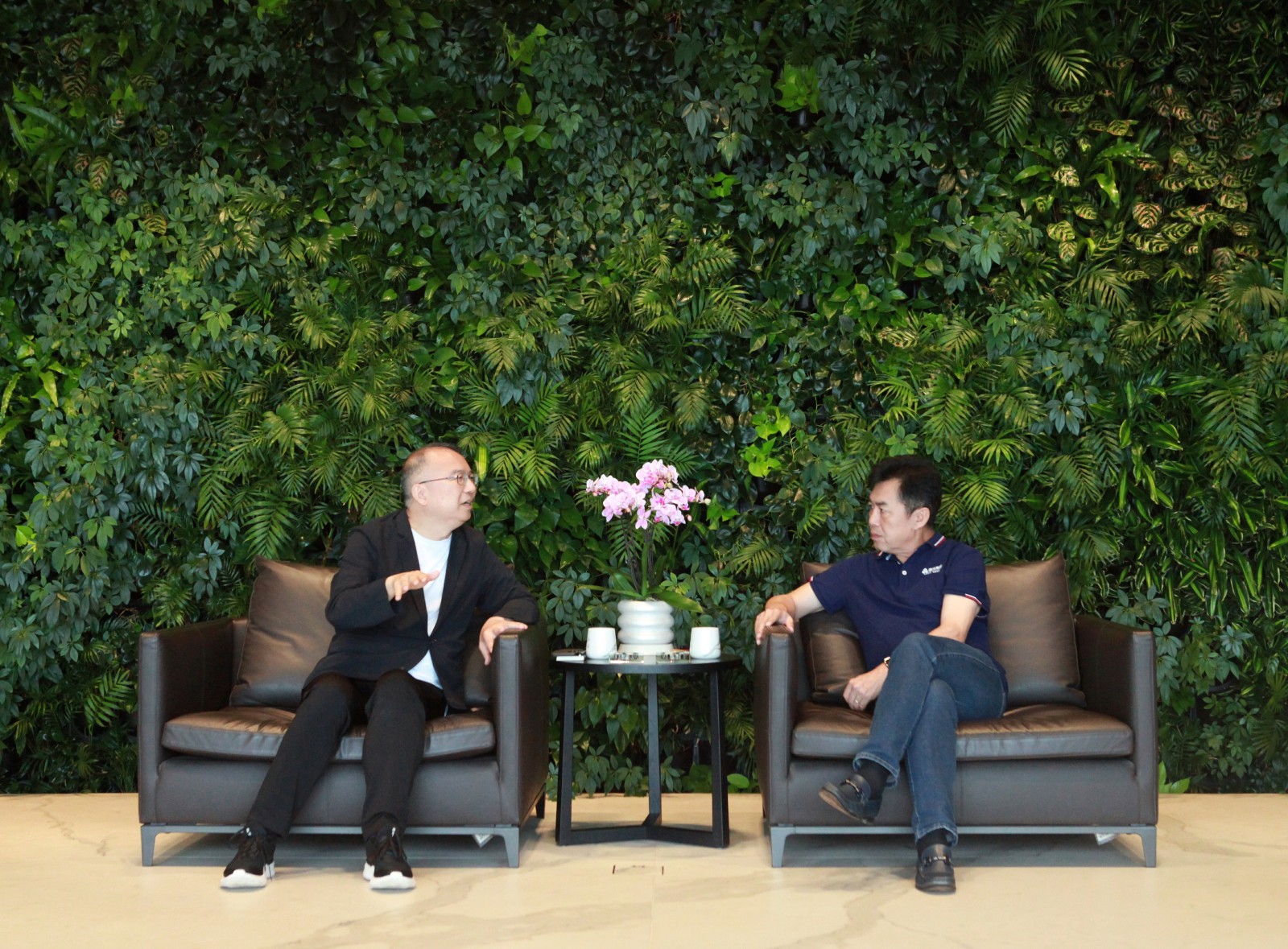 远洋李明会见北京市商会副会长、北京投融资商会会长苗谦一行