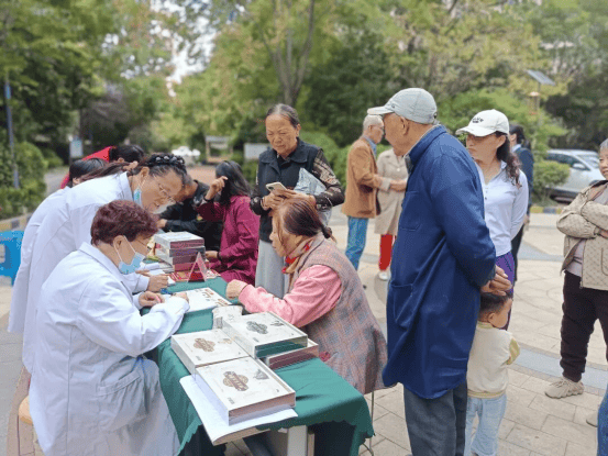 远洋服务无锡公司重阳节活动现场实拍
