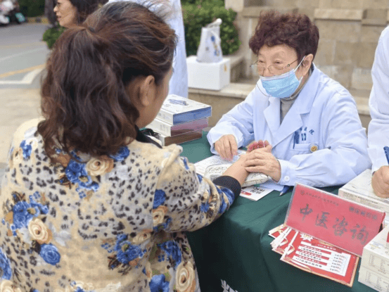 远洋服务无锡公司重阳节活动现场实拍