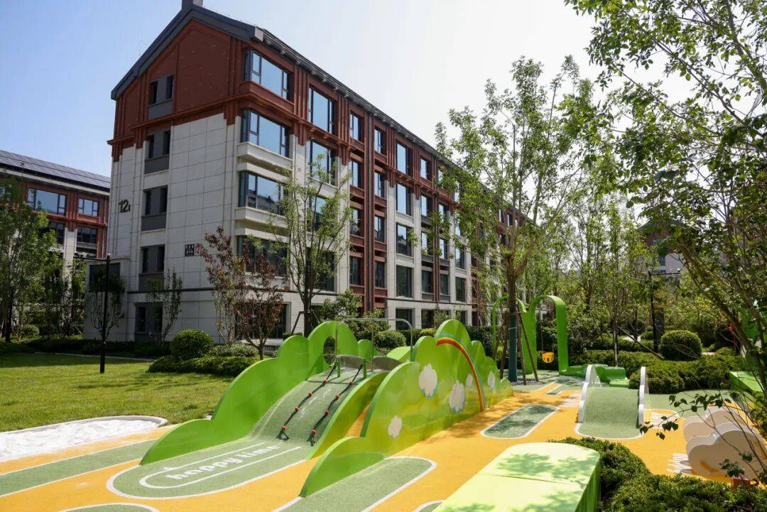 远洋集团旗下远洋建管代建项目北京石景山伴山观岚交付实景图