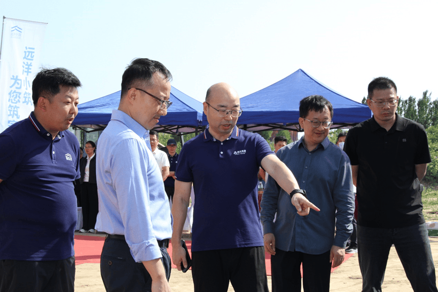 远洋集团王洪辉等出席远洋小筑蔚蓝海岸好房子研发基地开工仪式